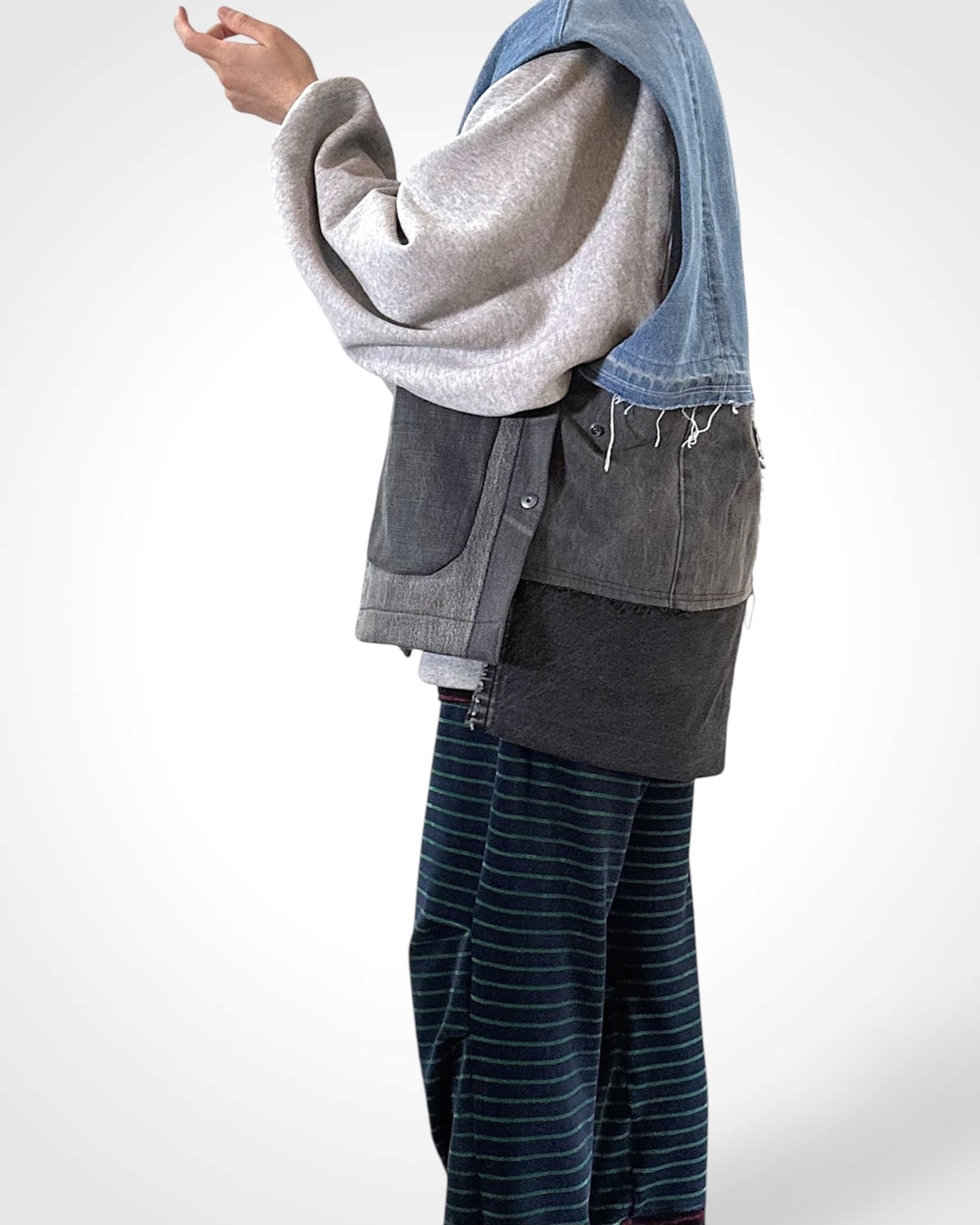 MK27A-V-02  RE-CLOAK-VEST  #MIX