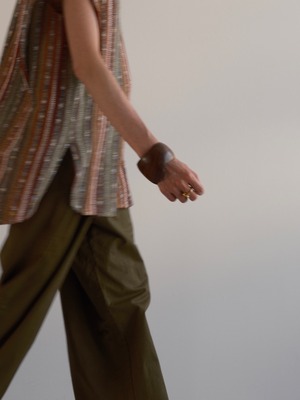 Mame Kurogouchi　MULTICOLOR TEXTURED HIGH NECK TOP