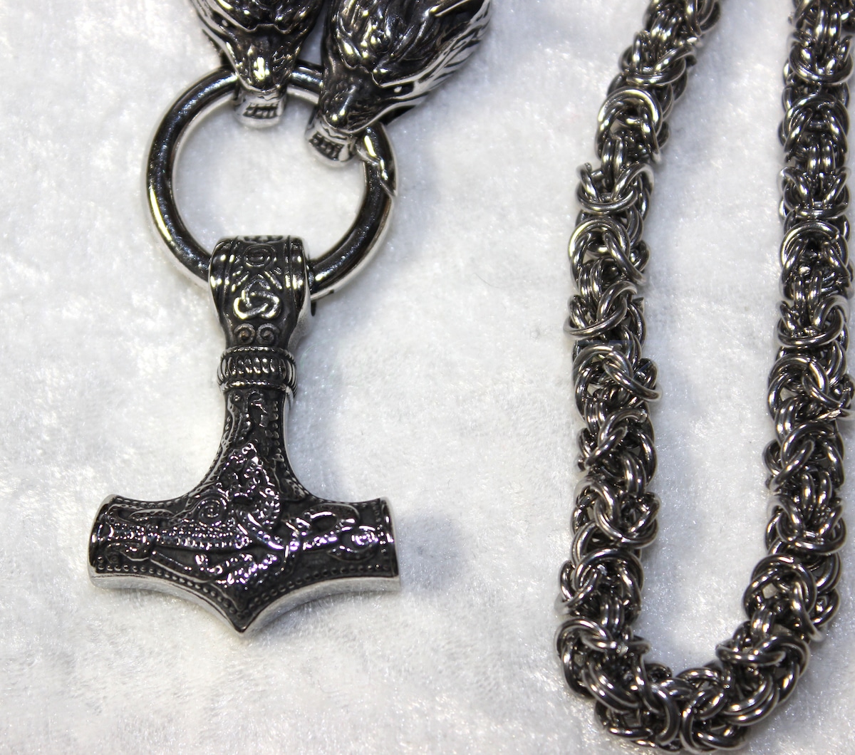 トールハンマー 北欧神話・雷神トールの槌「ミョルニル」のネックレス  