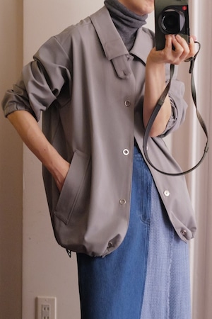 CURVE nylon stretch blouson gray