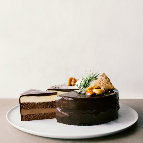 リッチショコラムースケーキ（15cmホール）【冷凍配送】ご注文後1週間〜2週間で発送