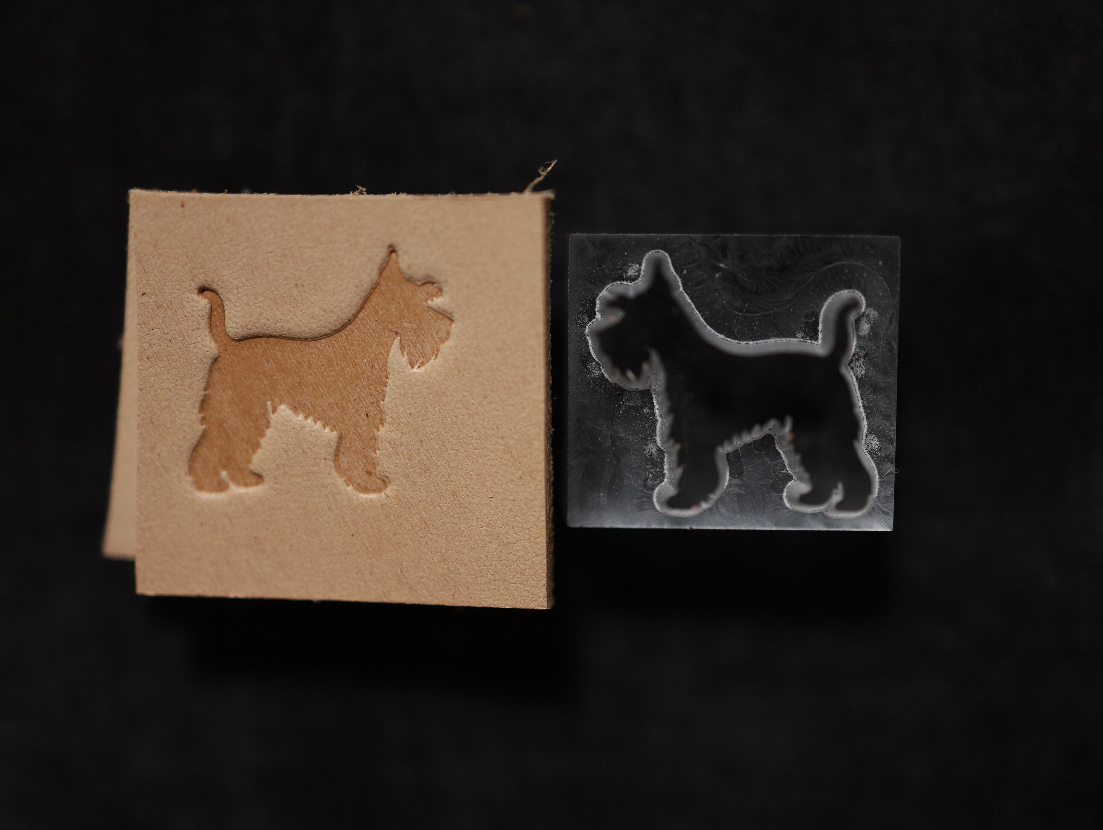 【アクリル刻印】シュナウザー　犬　レザークラフト用