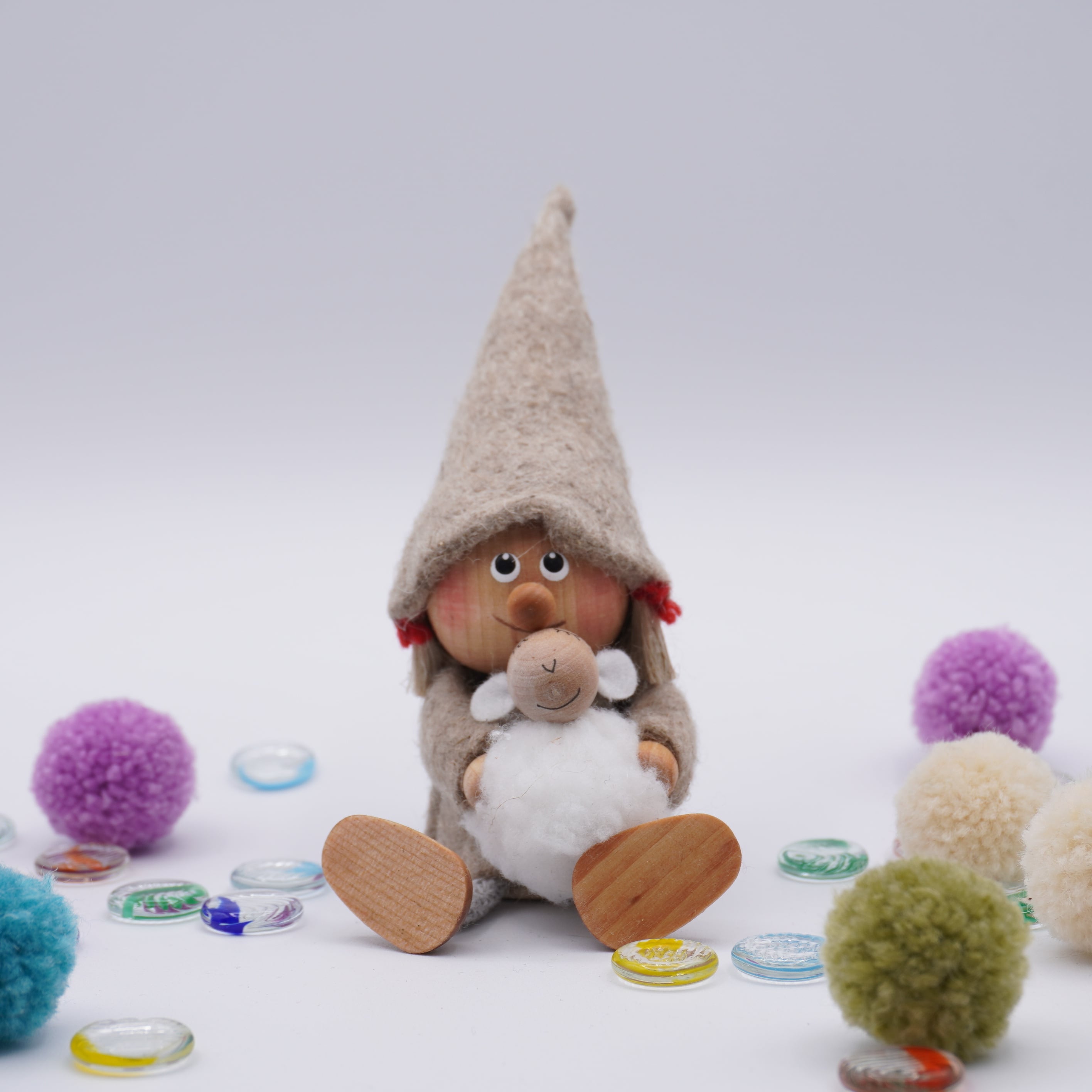 681 エストニア/ハンドメイドフィギュア 妖精女の子 | attic