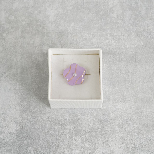 花　Hana  pin badge purple
