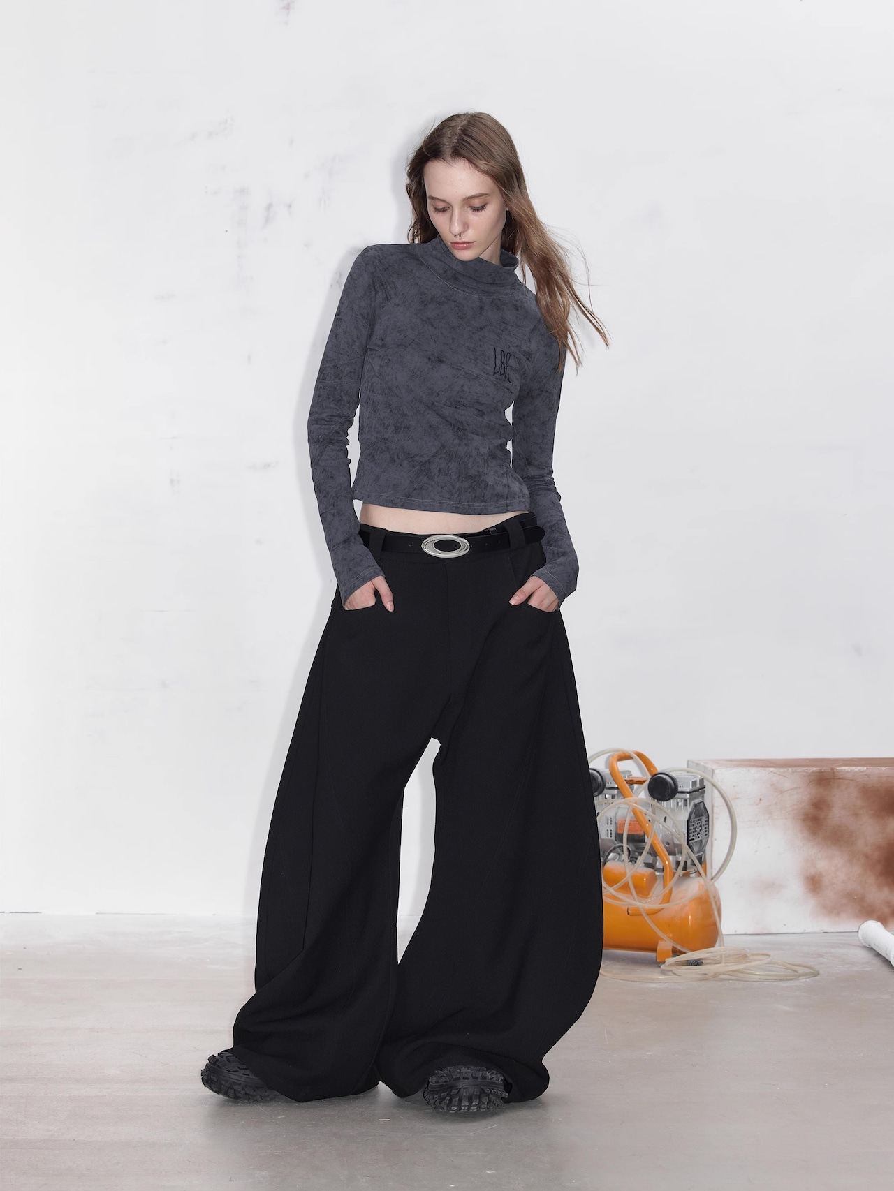 O-Cut Wide Pants