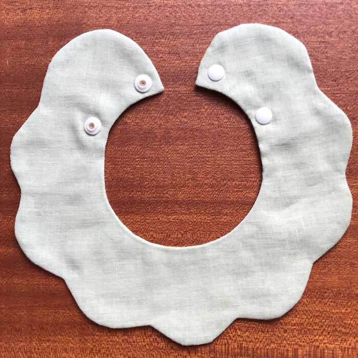CAT BIB カラフルフラワー×サックス 猫首輪 スタイ首輪 もくもく