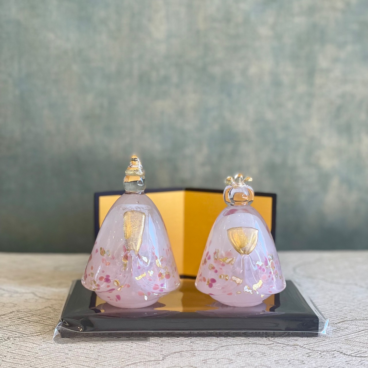 極楽寺がらす工房　小桜【黒台・屏風付き】