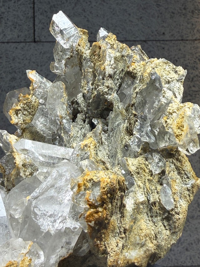 クォーツクラスター【ML-0117】インド