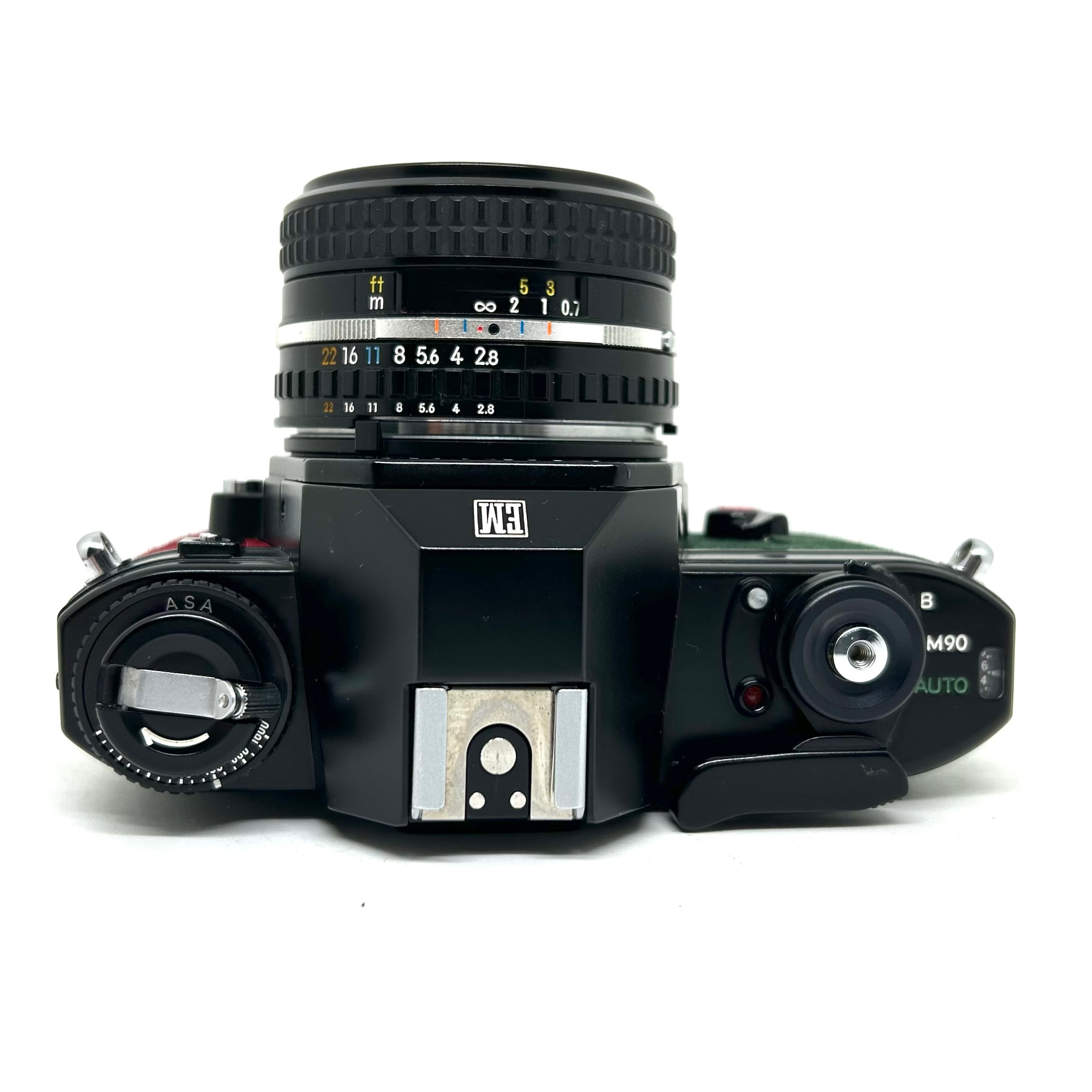 25-094リメイクカメラ Nikon EM（ダークグリーン•ワインレッド