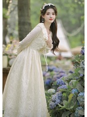 【0179】Total Lace A-line Long Sleeve Dress