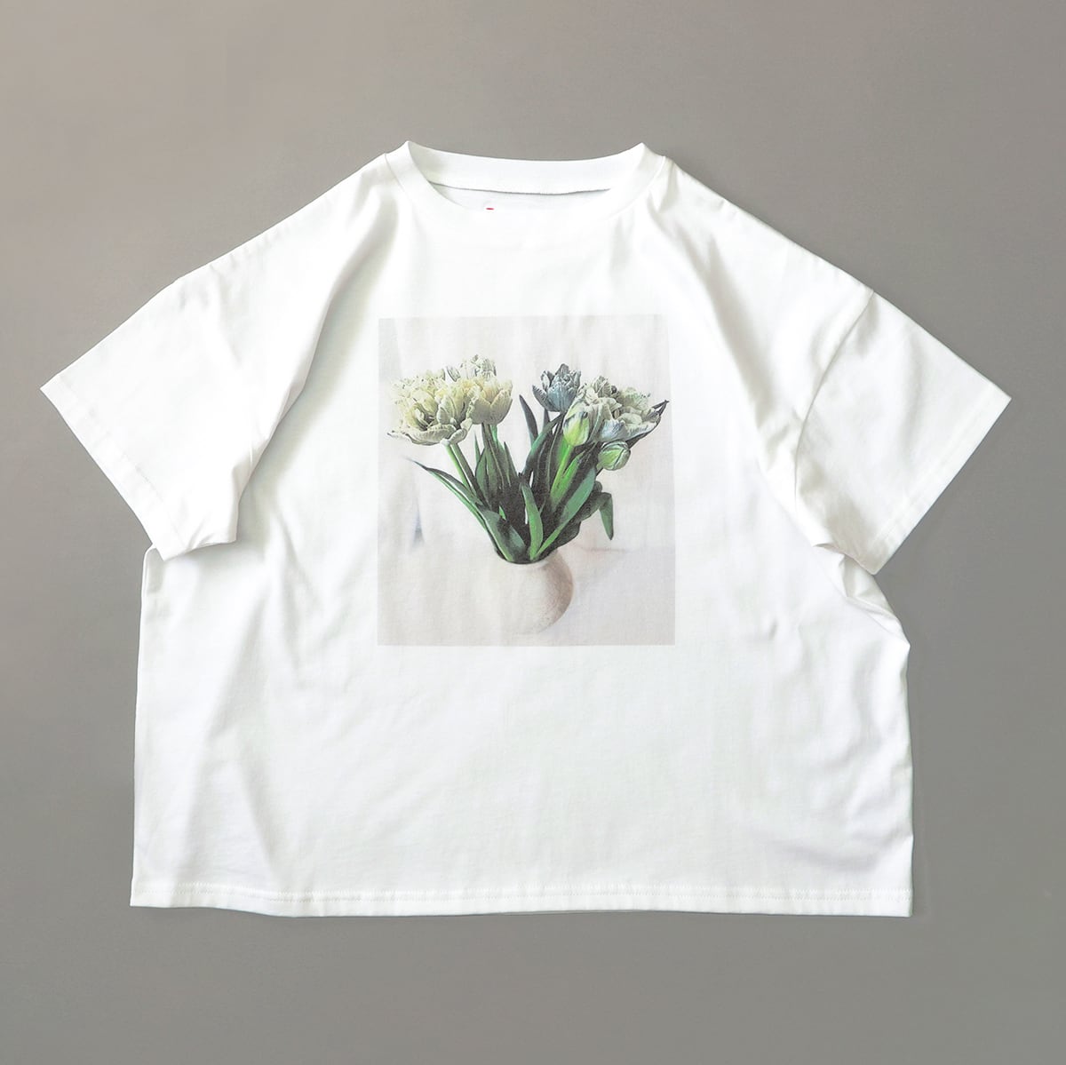White tulips T adult F / White