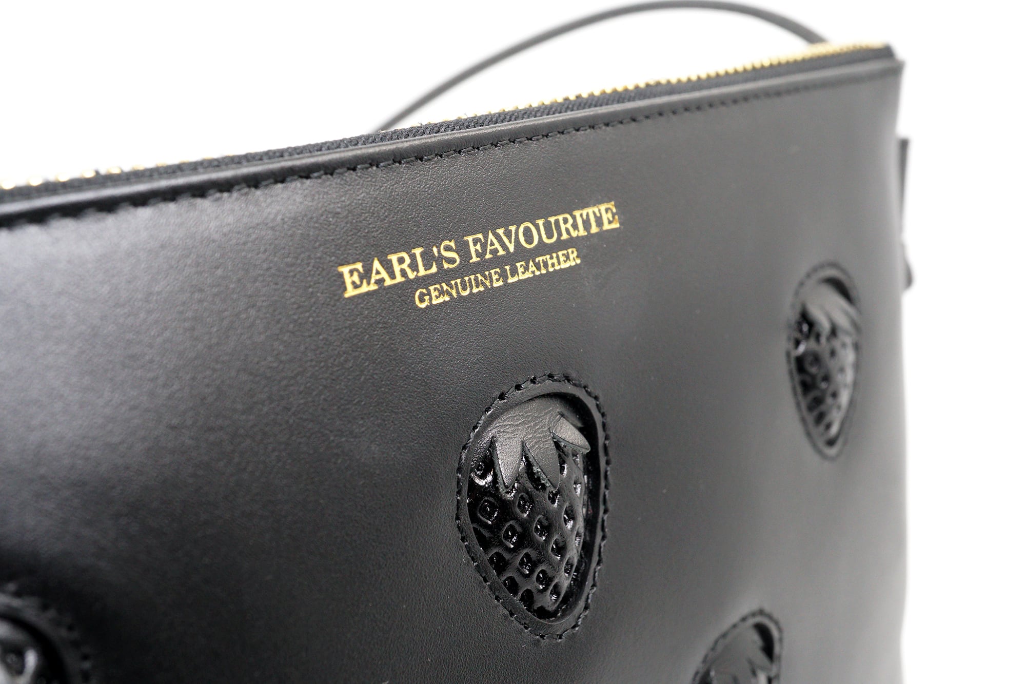 More Strawberries Collection】サコッシュ（黒いちご／ブラック本革