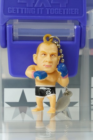 エメリヤーエンコ・ヒョードル (Fedor Emelianenko) PRIDE ファイターフィギュア セブンイレブン限定 BANDAI【2004年頃/非売品】キーホルダー付き