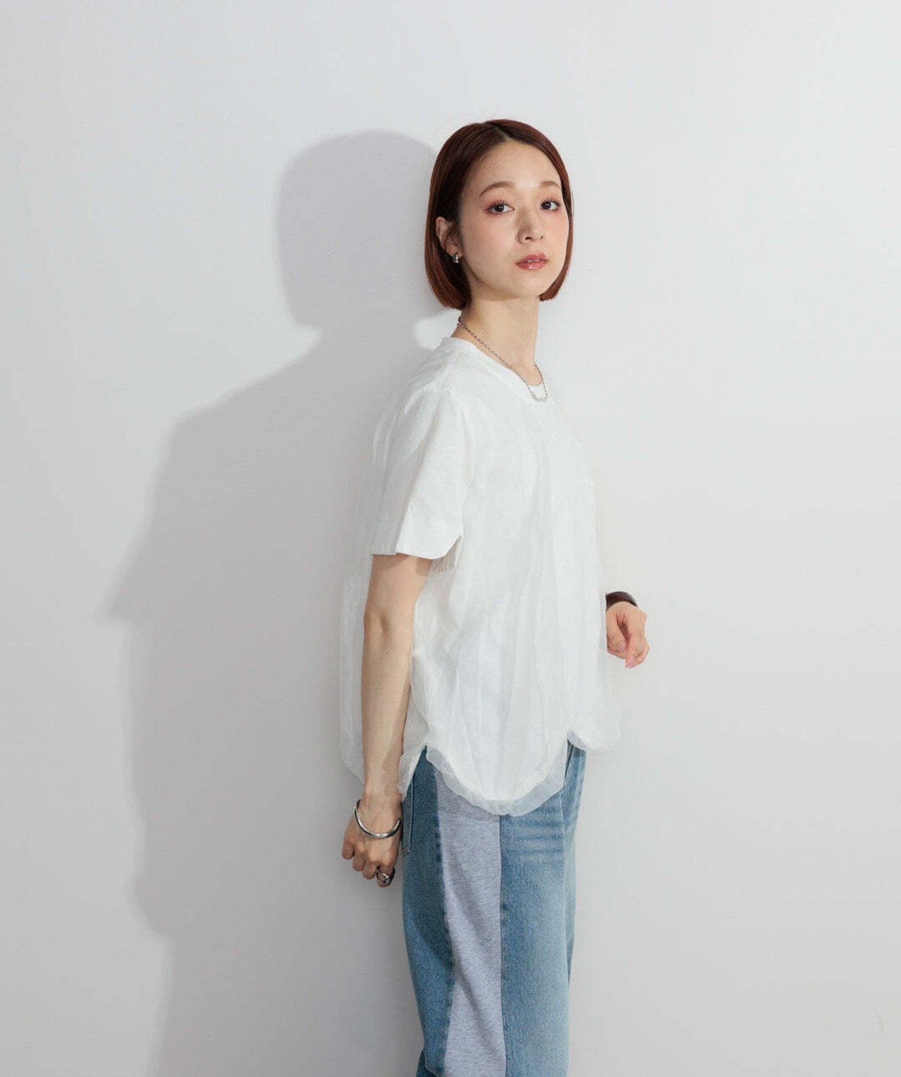 2605147 オーバーチュールスカラップTシャツ white