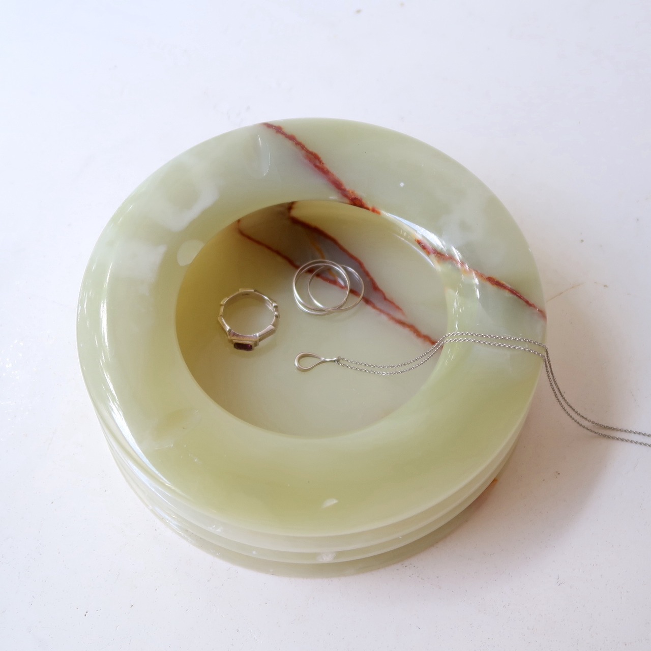 バネのようにアッシュトレイ3