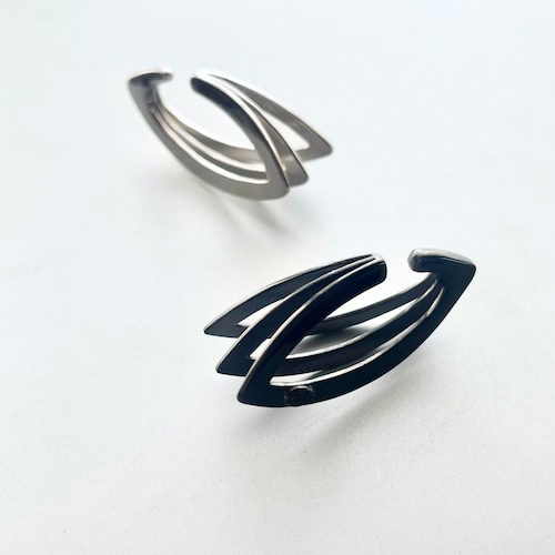 Streamline Ear Cuff／流線型のイヤーカフ