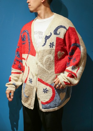 Over size heart motif cardigan