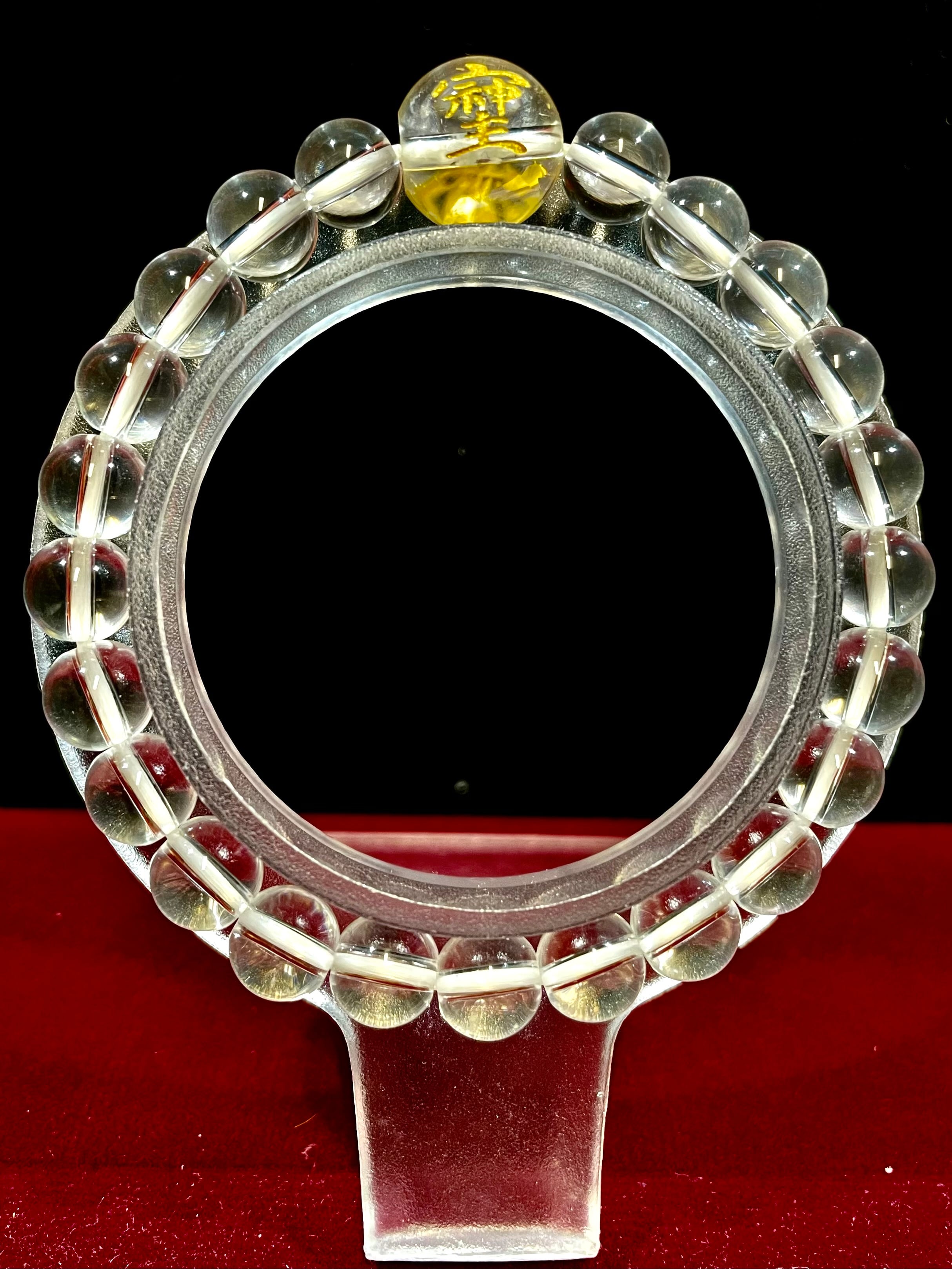 1) ハイエナジー&ハイパワーの象徴「そしじ」クオーツ・ブレスレット