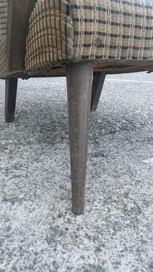 ”色あせも、味わいになる”一人掛けソファ①