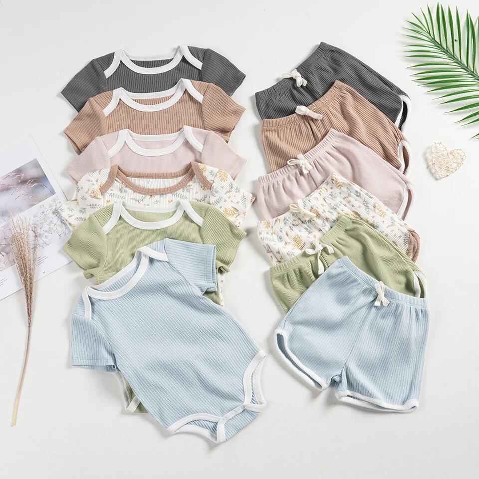 やわらかリブ綿素材のロンパース&パンツセット