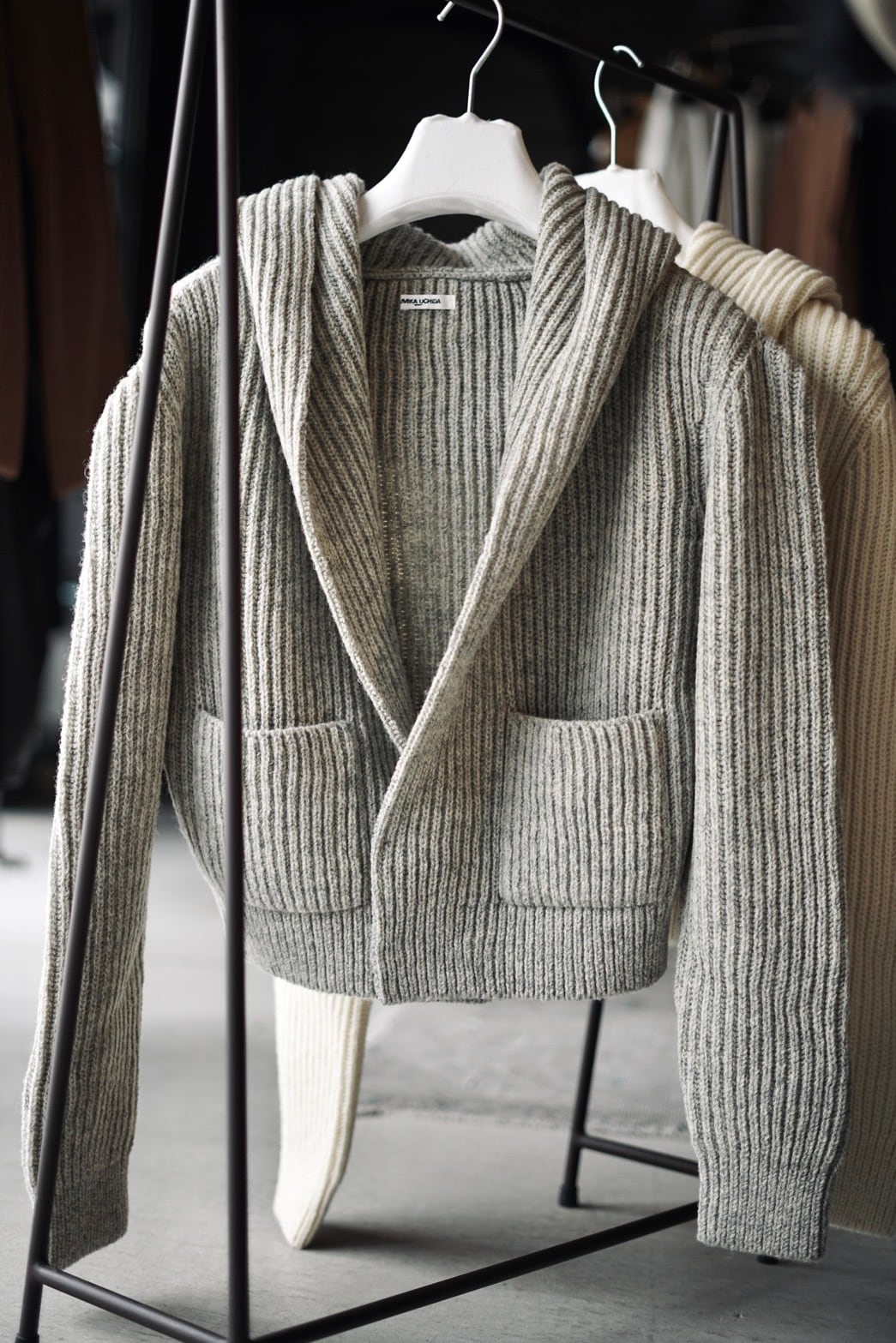 FUMIKA_UCHIDA / SHETLAND RIB STITCH HOODED CARDIGAN ( IVORY , TOP