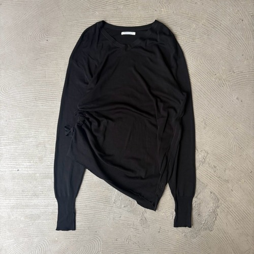 CABANE de ZUCCa / Gather designed sweater