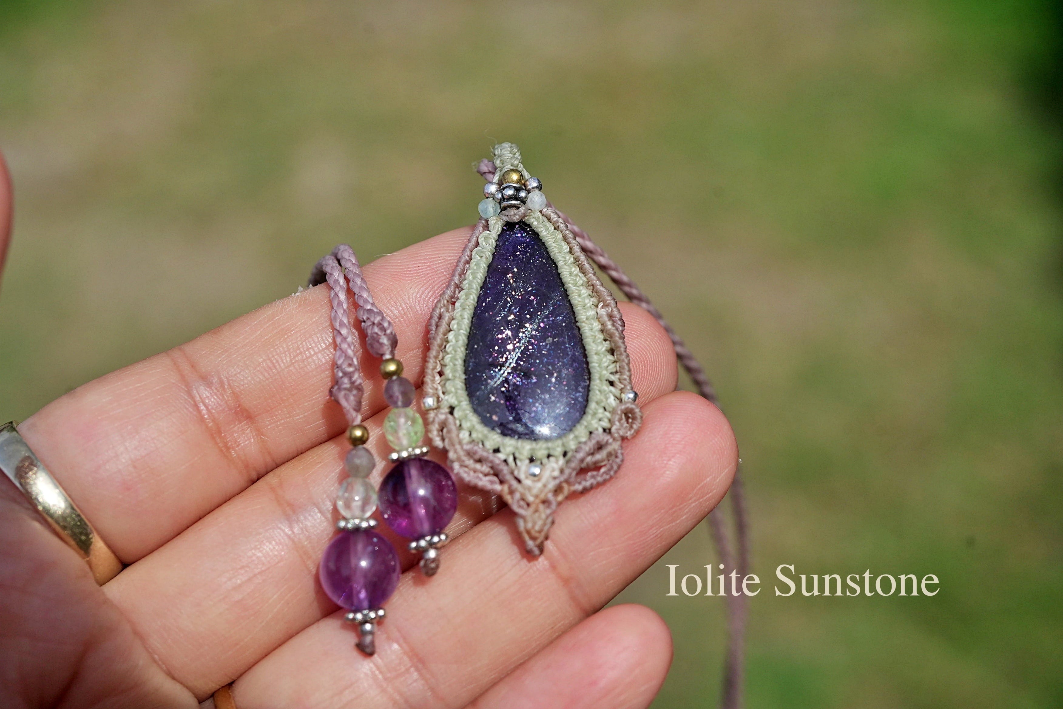 夜空の星★アイオライトサンストーン マクラメネックレス2574