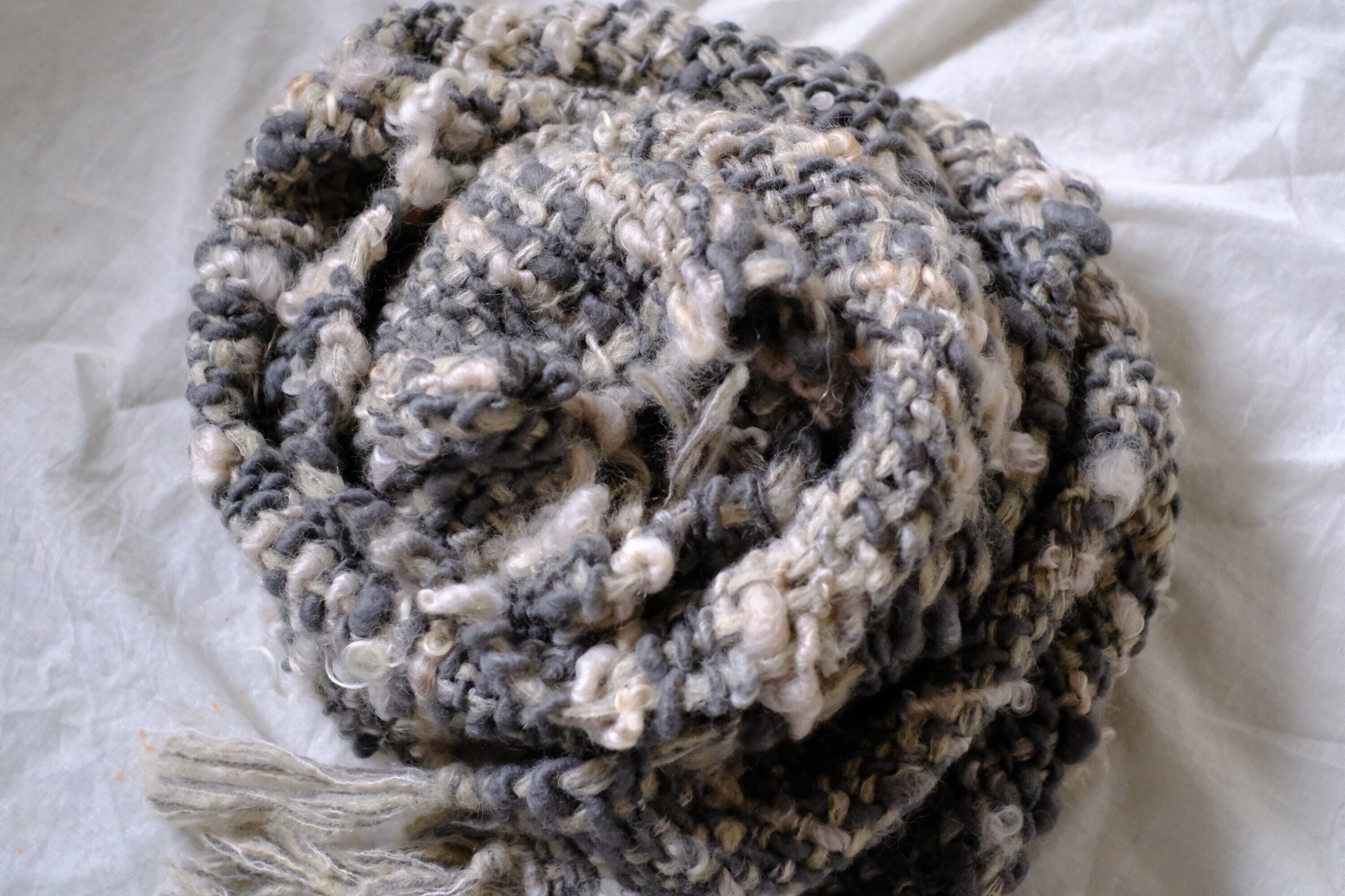 手紡ぎ糸のマフラー　o-0539