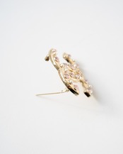 〈CHANEL〉CC Mark Heart Crystal Brooch 2022AW