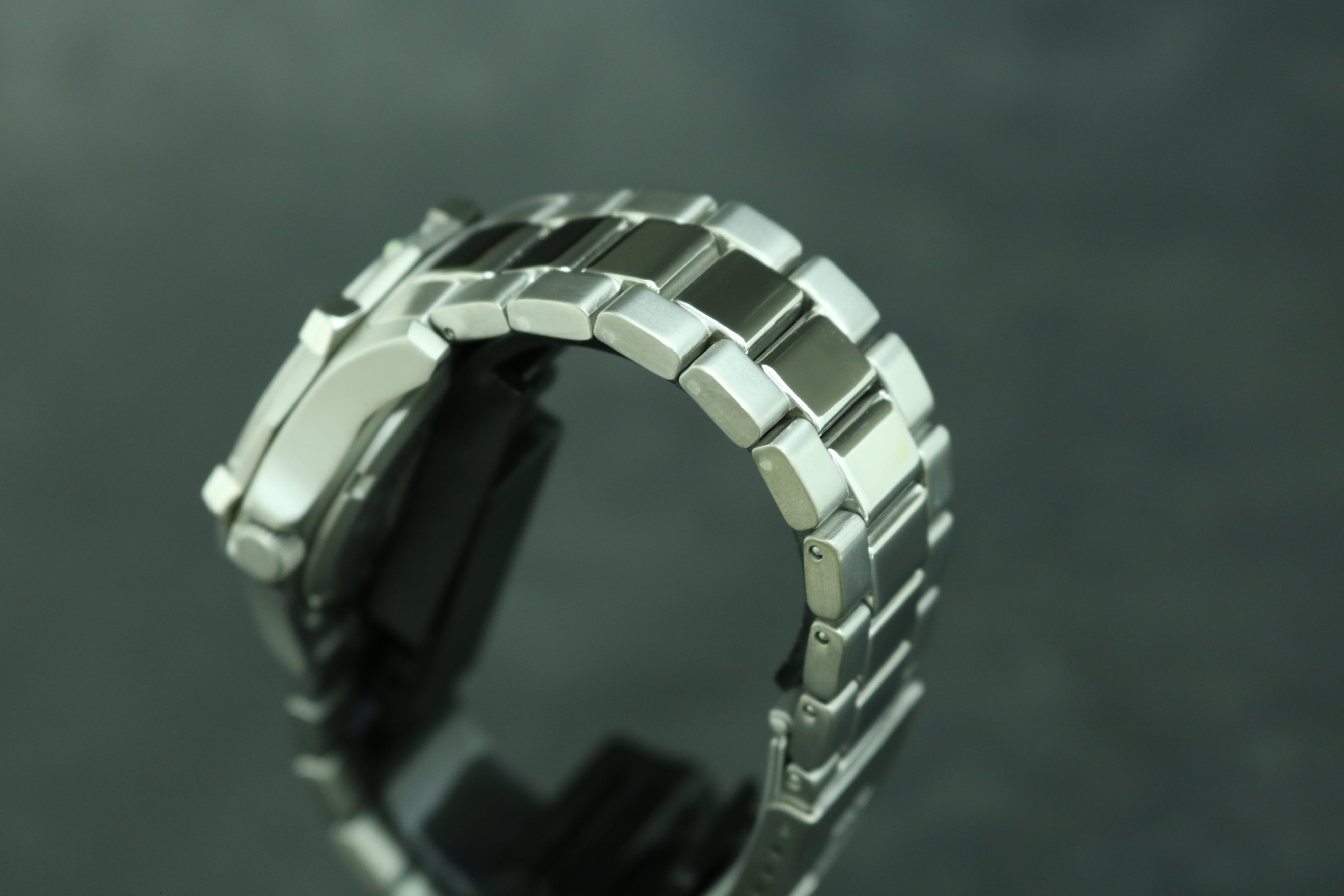チタン製ソーラー腕時計｜FK1425TI-BR | 腕時計のELGIN｜Online Shop