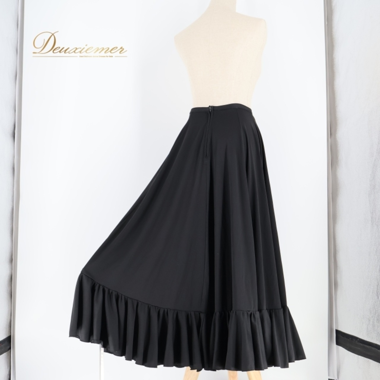 フラメンコ 衣装 ファルダ スカート ペチコート 黒 レッスン 練習着 無地 柔らかい ボランテ フリル ブラック系 フェミニン スカートファルダ おしゃれ 軽やか 踊りやすい シンプル 黒色 柔らか素材 フリル付き ペチコートレッスン