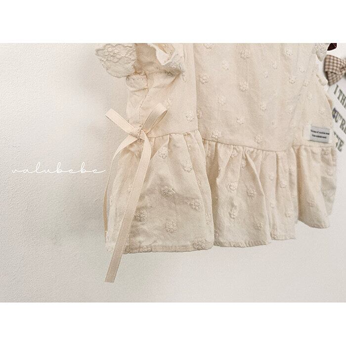 B552【即納】rile wings cape