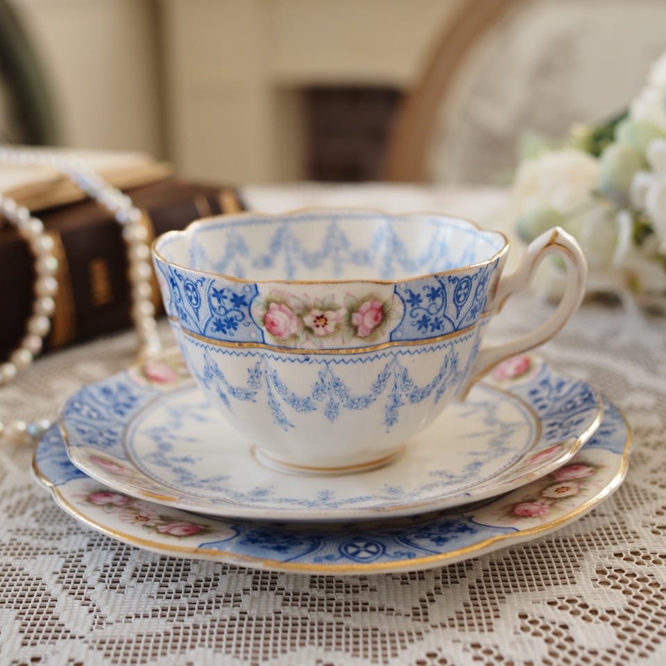 激レア☆　ヴィヴィアン×コールポート　プレート皿 1910年代 コールポート 稀少ポンパドールピンク色のバットウィング