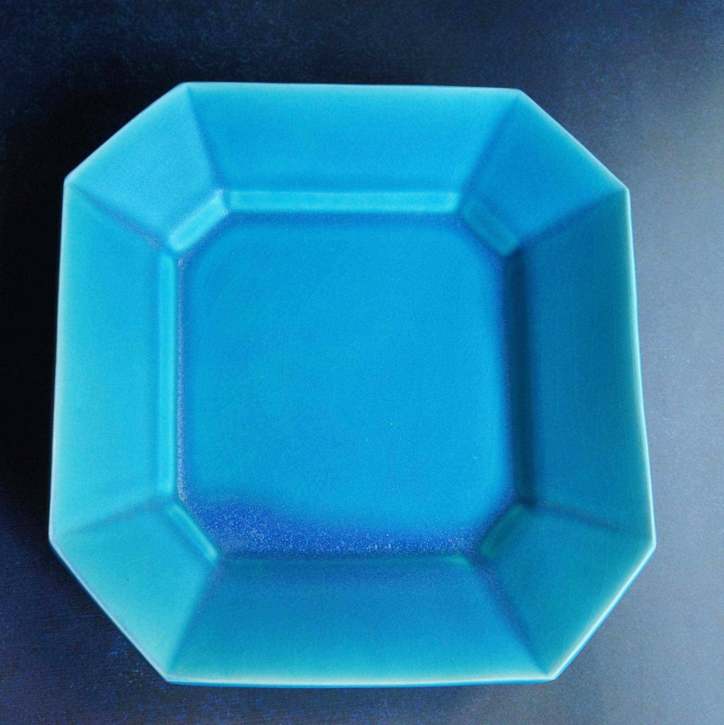 琉而器 トルコブルーのリム四方皿 大 | 器とライフスタイル雑貨 KOGU