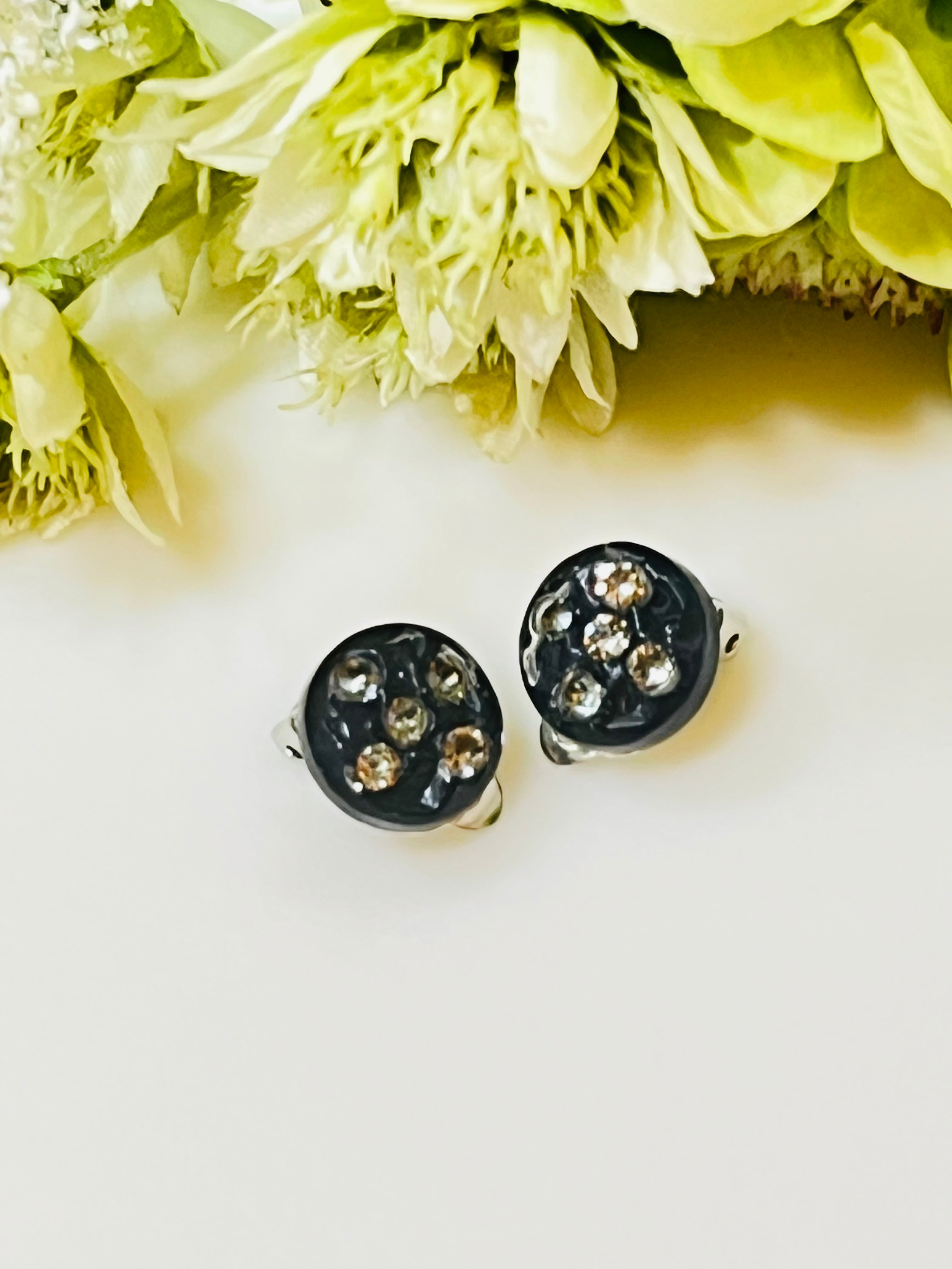 イヤリング ラウンドブラックダイヤ | harraca（アラカ）