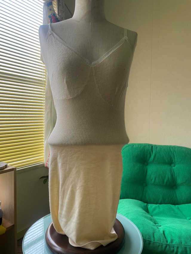 70s Italy "Ninetta" custard Top