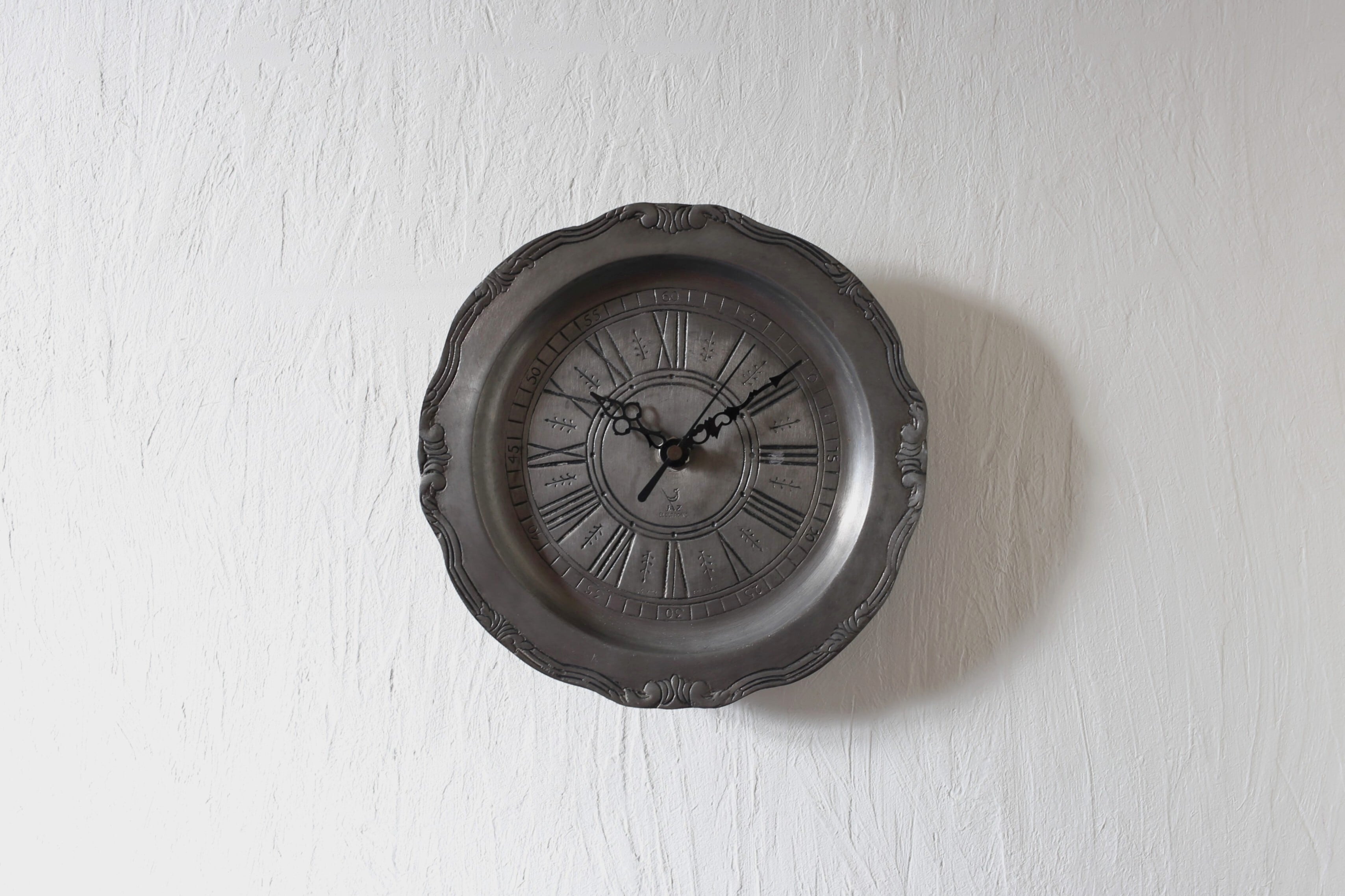 フランス アンティーク ヴィンテージ JAZ 『STAINIC』エタンプレート 掛時計(スイープ式クォーツ交換済) N-06575