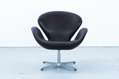 Arne Jacobsen | Swan Chair Model 3320