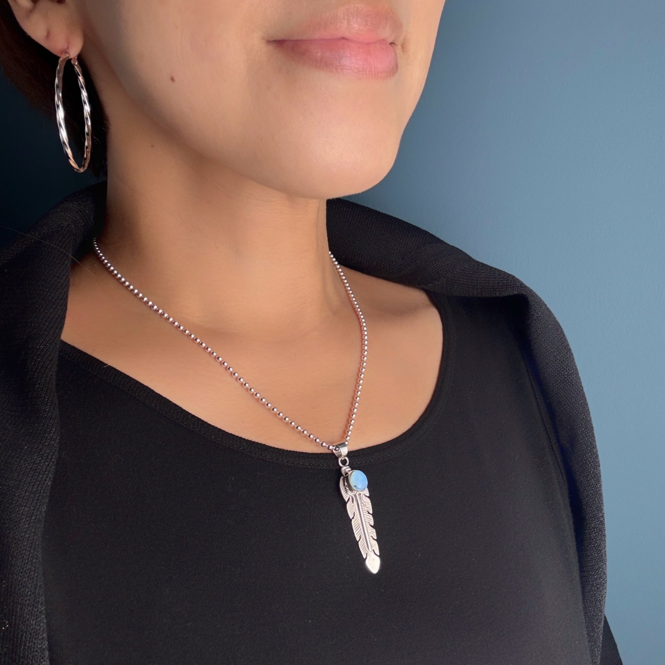 Indian Jewelry 》ゴールデンヒル ターコイズ フェザー ペンダント 羽