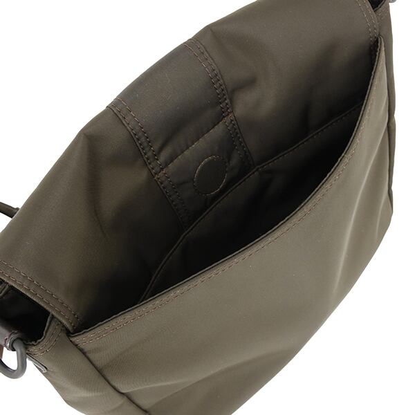 Used FENDI フェンディ バゲット メッセンジャー ミディアム 7VA537