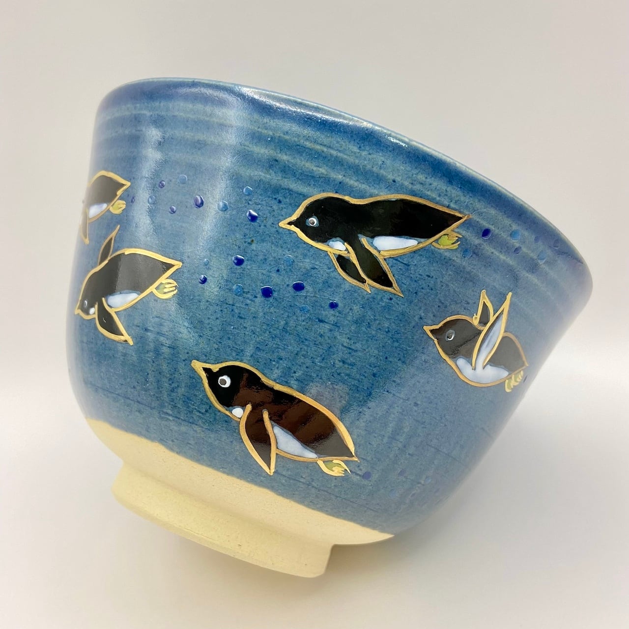 新品】茶碗 紺釉 ペンギン 東山深山 紙箱入 | 茶道具 錦玉堂