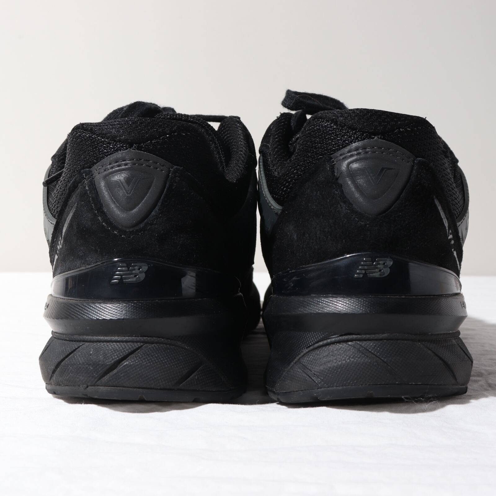 美品 M990BB5 9D New Balance スニーカー トリプルブラック triple 