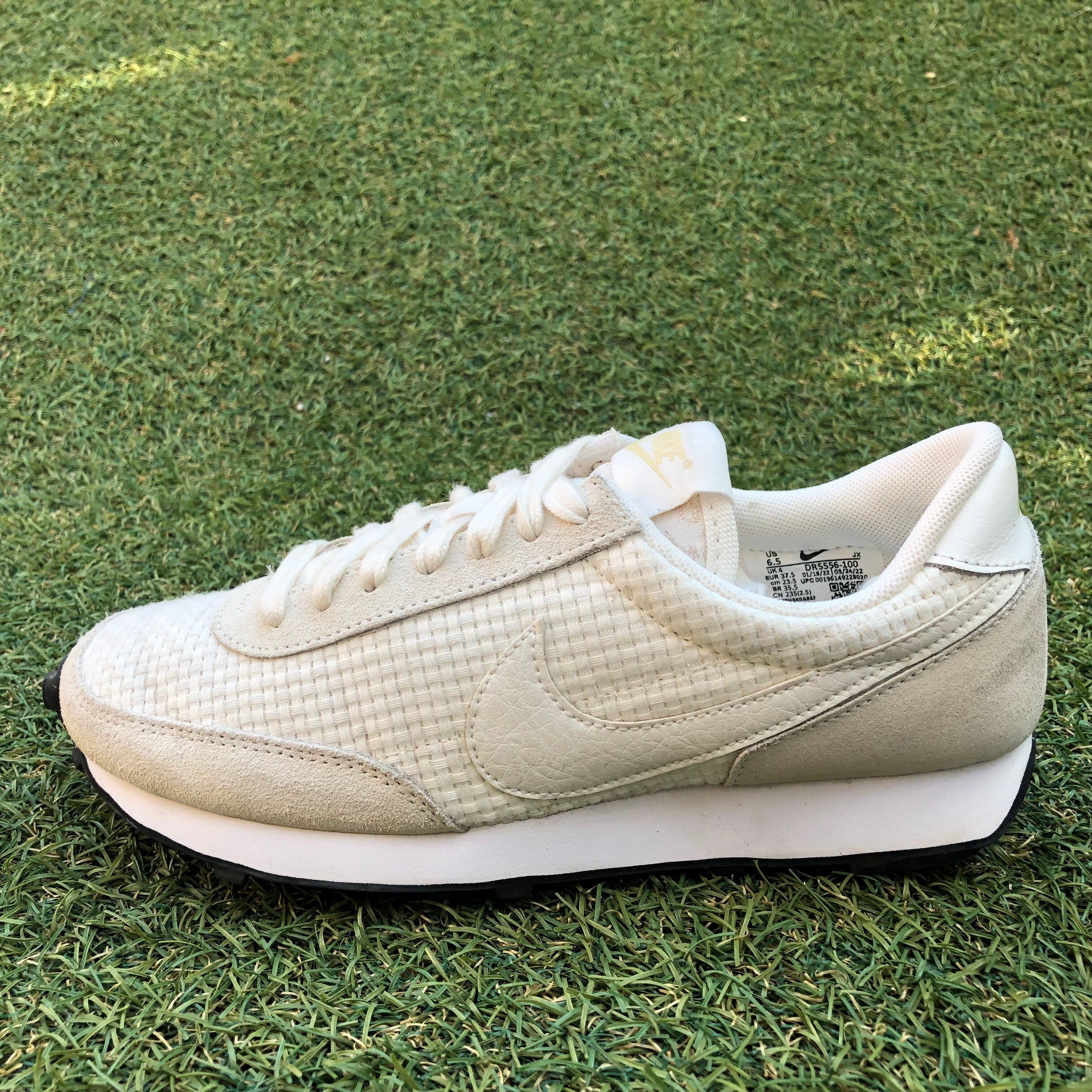 NIKE DAYBREAK ナイキ デイブレイク HW724