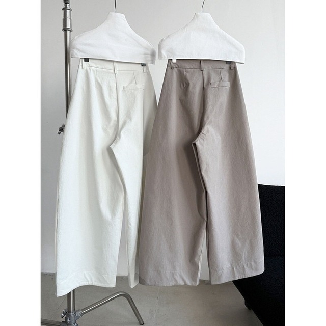center line curve pants　10906