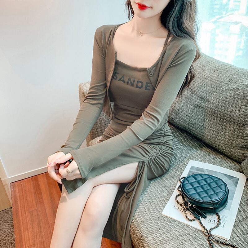 【新作】【送料無料】 小柄な女性が春と秋の服を着て気質を表現できるスリングドレス、スリムでセクシーなファッションスーツスカート 0215414549597