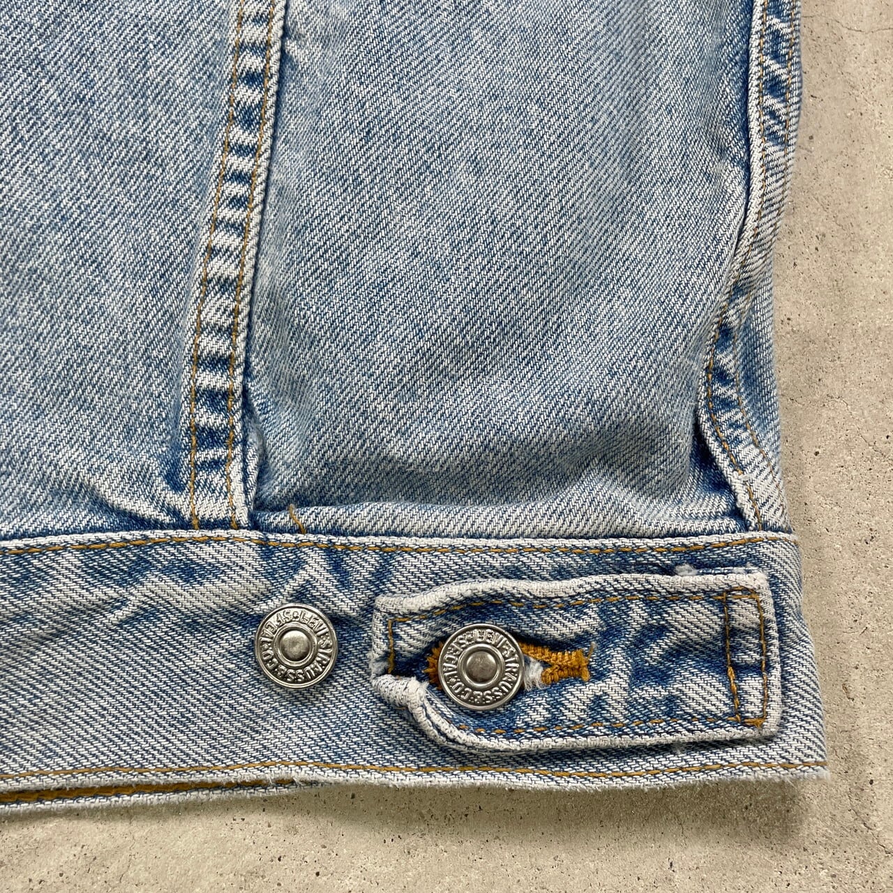 90年代 USA製 Levi's リーバイス デニムジャケット 短丈 90年代 USA製 Levi's リーバイス デニムジャケット 短丈