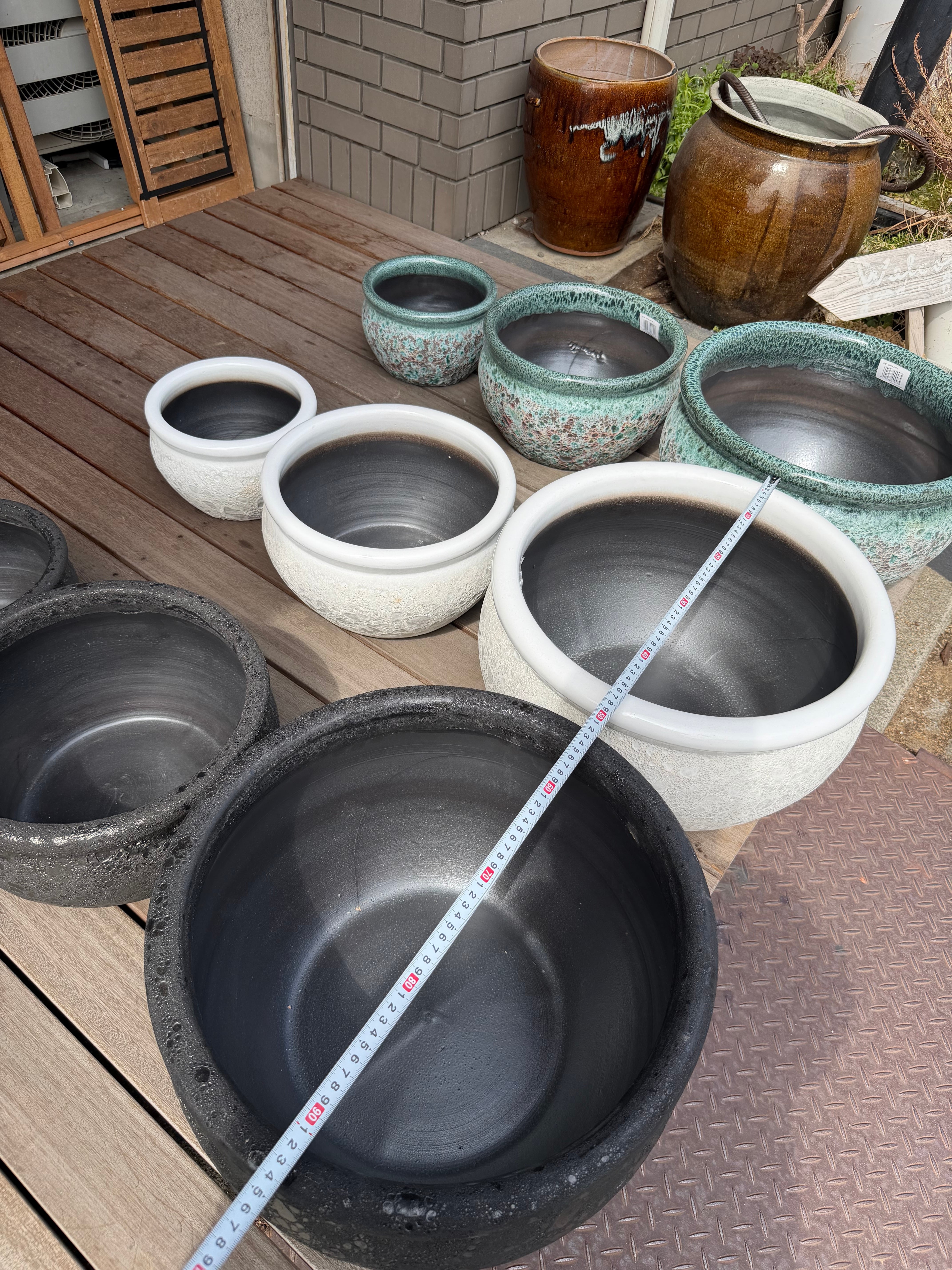 睡蓮鉢、中サイズ、送料無料】オリジナル睡蓮鉢！外側柄つき！内側黒
