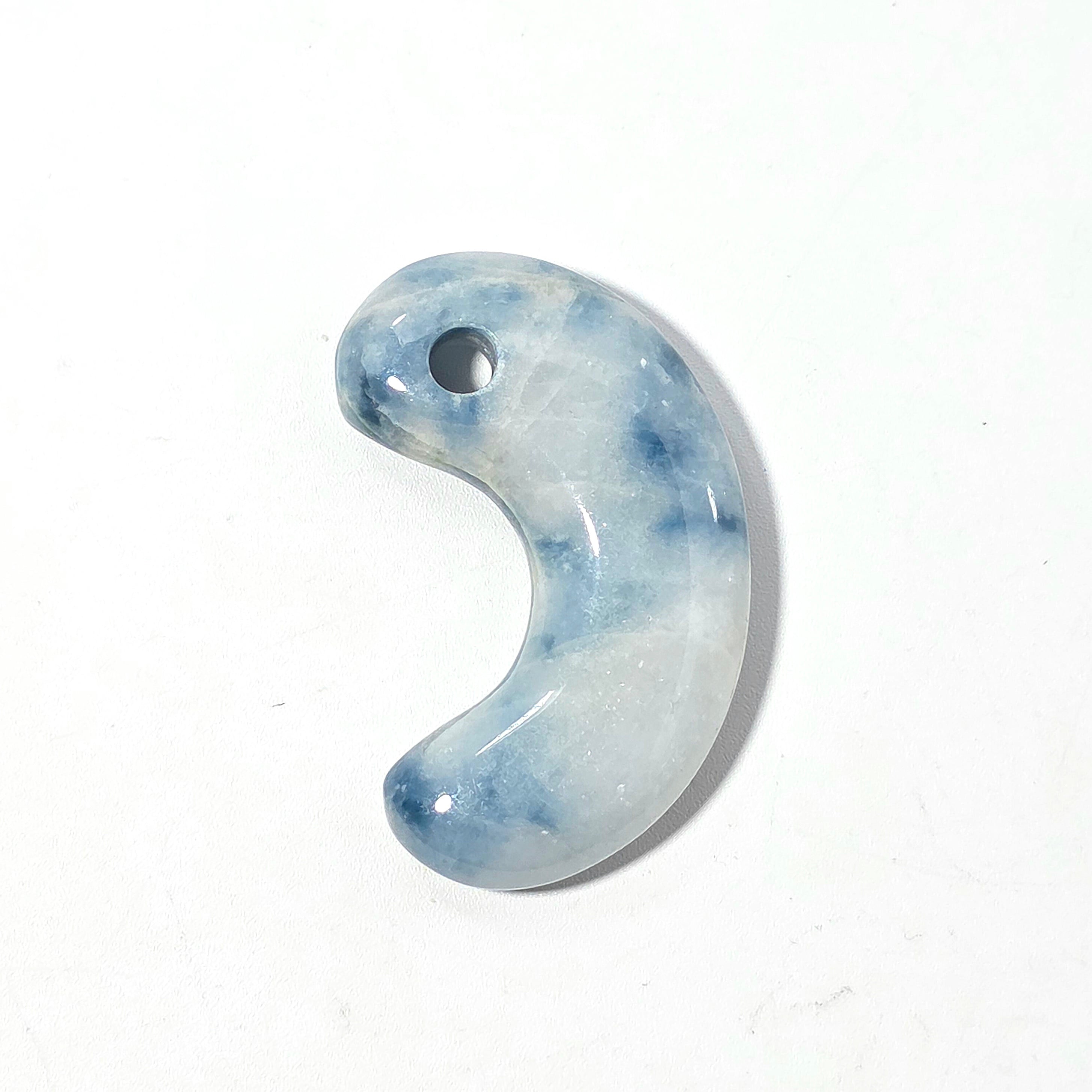 入コン沢 勾玉:糸魚川翡翠 BMT0551 | 糸魚川翡翠工芸家 赤羽可行BASE