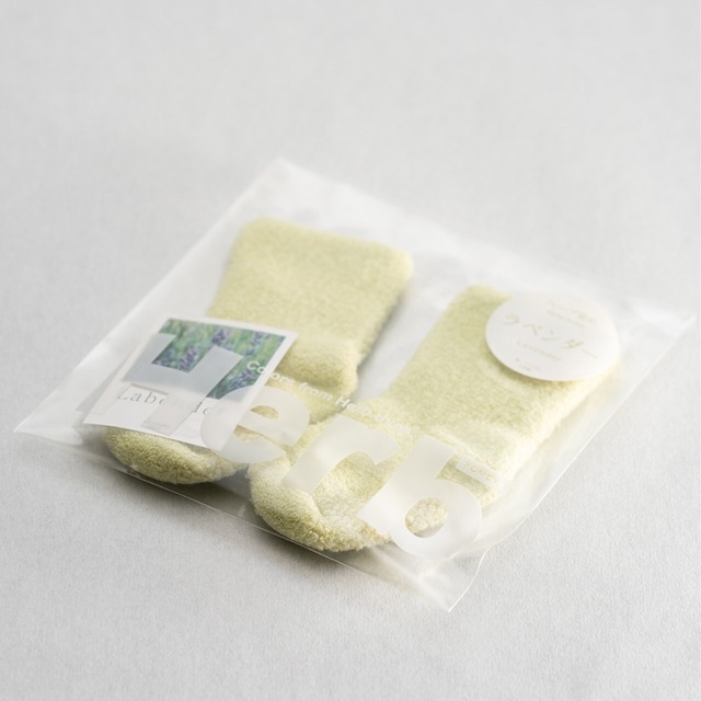 オーガニックベビーソックス　ハーブ染め