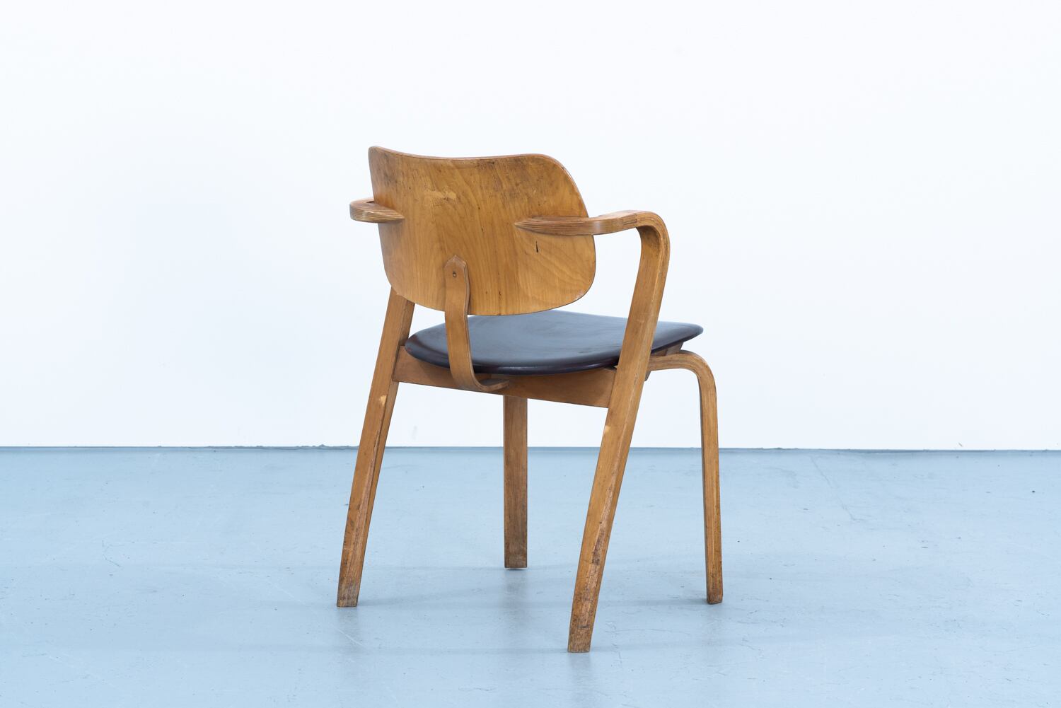 イルマリ・タピオヴァーラIlmari Tapiovaara アスラックチェア Ilmari Tapiovaara | Aslak chair | kaikki gallery | 北欧